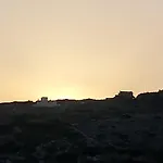 Romantic Sunset Cycladic House In Sotires Hébergement de vacances *