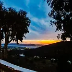 Romantic Sunset Cycladic House In Sotires Hébergement de vacances